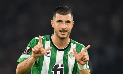 Barca có tân binh đầu tiên
