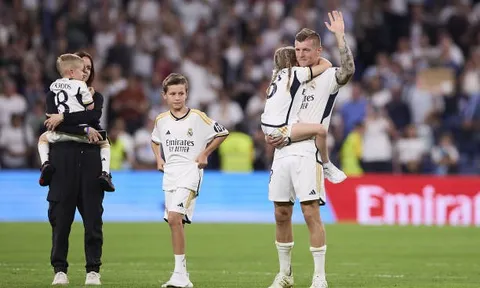 Toni Kroos tuyên bố giải nghệ