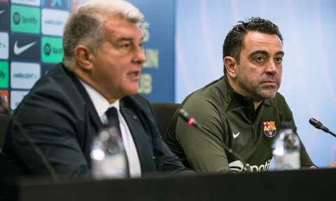 Ông Laporta nói rõ lí do sa thải huấn luyện viên Xavi