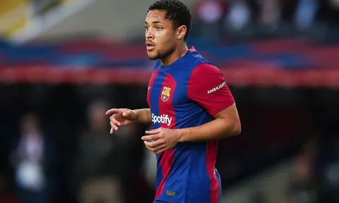 Al-Hilal muốn "giải cứu" Vitor Roque