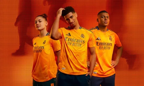 Real Madrid giới thiệu trang phục sân khách