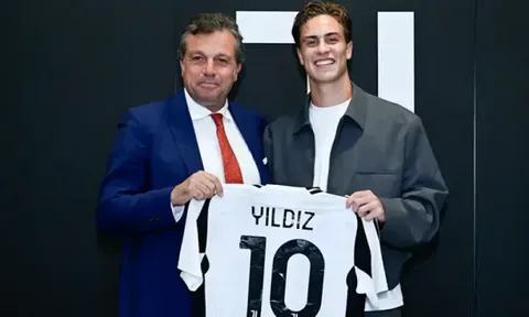 Juventus trao áo số 10 huyền thoại cho tiền đạo 19 tuổi