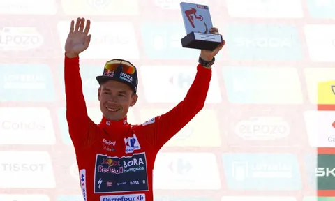 Primoz Roglic đánh chiếm Áo đỏ Vuelta a Espana