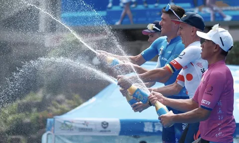 Rikunov giành Áo vàng chung cuộc giải Xe đạp Tour of Poyang Lake 2024