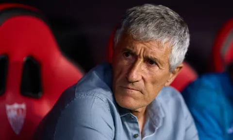 Huấn luyện viên Quique Setien bị Barca nợ lương