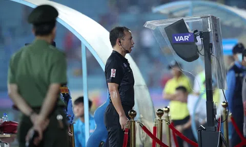 VAR tiếp tục được sử dụng rộng rãi tại vòng 3 V.League 2024-2025