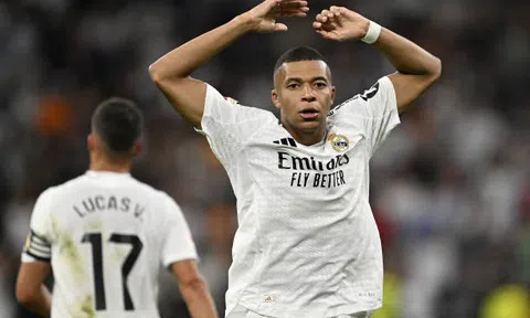 Mbappe đoạt danh hiệu cá nhân thứ tư trong 1 tháng