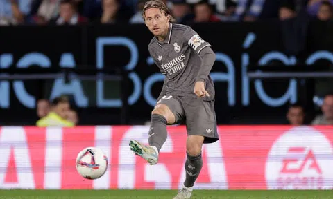 Modric ghi dấu ấn trong ngày đặc biệt cùng Real Madrid