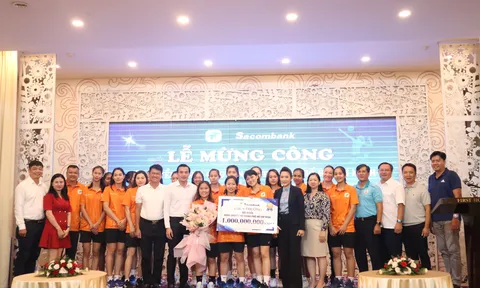 Đội bóng chuyền nữ TP.HCM được thưởng tiền tỉ sau khi thăng hạng