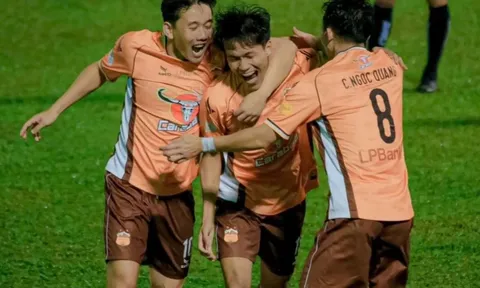 Hoàng Anh Gia Lai “cầm vàng lại để vàng rơi”