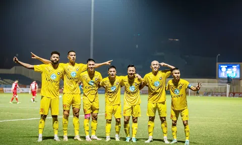 Câu lạc bộ Thanh Hóa nhận cú đúp giải thưởng tháng 9 của V.League 2024-2025