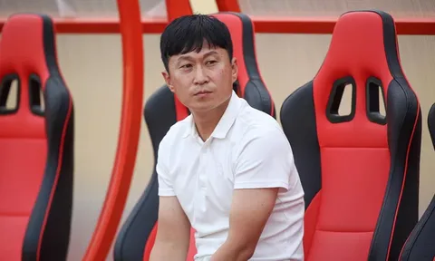 Huấn luyện viên Chun Jae-ho sắp tái xuất V.League