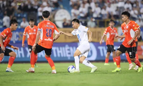 Đà Nẵng thua đậm, huấn luyện viên Quang Hùng cảnh báo tương lai u ám