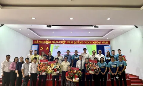 Ban Tuyên giáo và Dân vận Thành ủy TP.HCM thăm, chúc mừng các tập thể và cá nhân ngành Thể thao