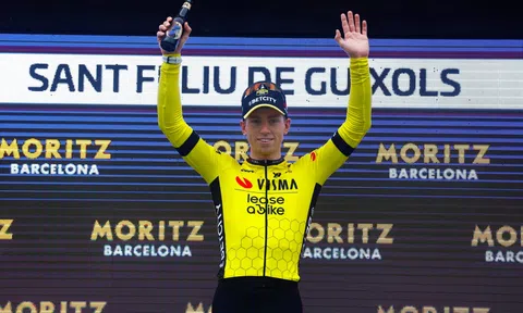 Matthew Brennan tỏa sáng tại chặng mở màn Volta a Catalunya 2025