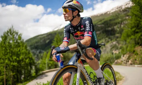 Primoz Roglic chỉ còn khát vọng Tour de France