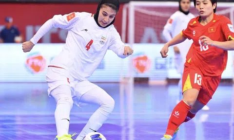 Futsal nữ Việt Nam vào tứ kết giải châu Á 2025