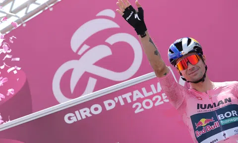 Primoz Roglic vượt Pogacar và Contador trong cột mốc Grand Tour đáng nhớ