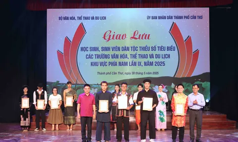 Chung tay gìn giữ bản sắc - Lan tỏa khát vọng vươn xa: Giao lưu Học sinh, Sinh viên Dân tộc thiểu số tiêu biểu các trường VHTTDL khu vực phía Nam lần IX năm 2025