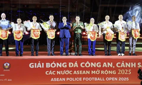 Thủ tướng Phạm Minh Chính dự Lễ khai mạc Giải Bóng đá Công an, Cảnh sát các nước ASEAN mở rộng 2025