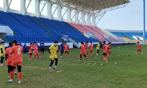 Đội tuyển nữ Việt Nam khởi động tuần mới tại Cẩm Phả