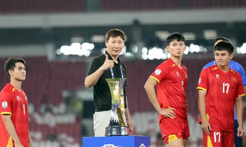 Huấn luyện viên Kim Sang-sik tự hào về tinh thần chiến đấu của U23 Việt Nam