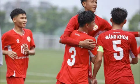 Lượt trận thứ hai Vòng loại Giải Bóng đá vô địch U17 quốc gia 2025: Căng thẳng và bất ngờ tại bảng B và bảng C