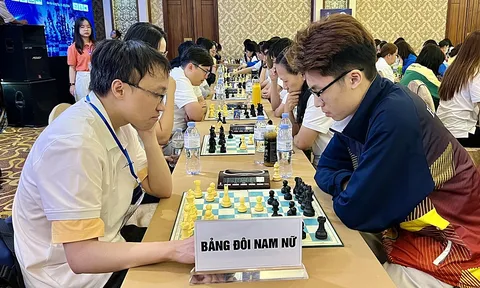 Khai mạc Giải vô địch cờ Vua xuất sắc Quốc gia 2025 tranh Cúp COOLMATE