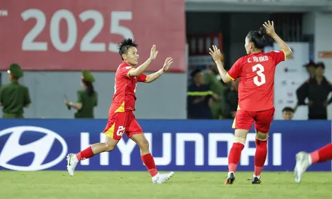 Bích Thùy góp mặt trong đội hình tiêu biểu AFF Women’s Cup 2025