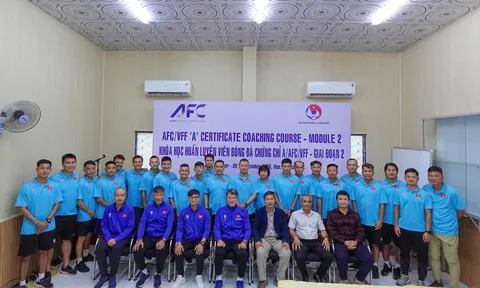 Khai mạc giai đoạn 2 khóa học huấn luyện viên chứng chỉ  A/AFC/VFF tại Huế