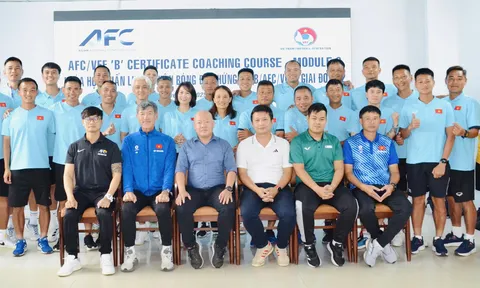 Bế mạc khóa học Huấn luyện viên chứng chỉ ‘B’ AFC/VFF 2025