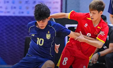 U19 futsal Việt Nam nhận cú sốc từ Thái Lan, xếp nhì bảng và chờ thử thách Indonesia ở bán kết