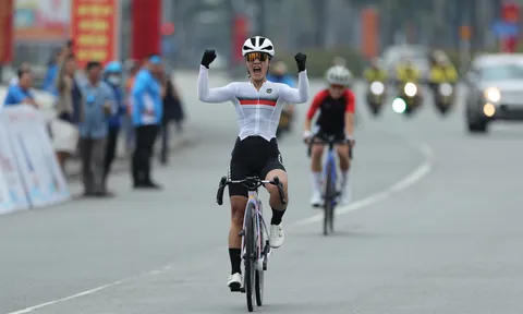 Priatna Delia Ayustina bứt phá ngoạn mục, vô địch chặng 1 Giải Xe đạp nữ Biwase Tour of Vietnam 2026