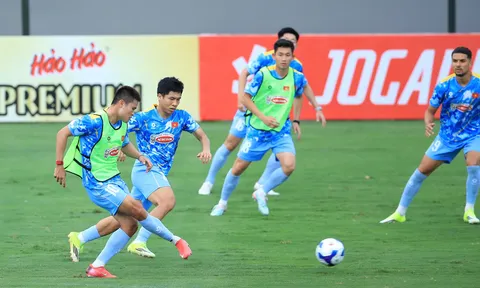 Đội tuyển Việt Nam đón thêm lực lượng, Việt Cường sẵn sàng cạnh tranh trên hàng công