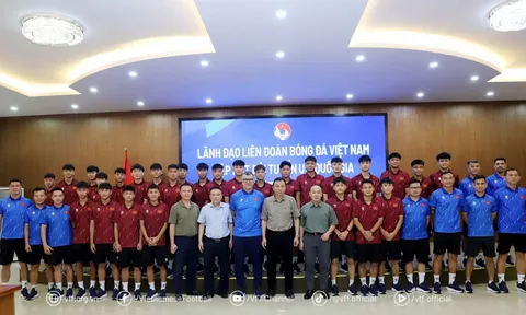 Chủ tịch VFF Trần Quốc Tuấn gặp mặt, động viên đội tuyển U17 Việt Nam trước thềm Giải vô địch Đông Nam Á 2026