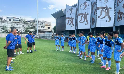 U19 Việt Nam rèn chiến thuật, sẵn sàng quyết đấu U19 Myanmar