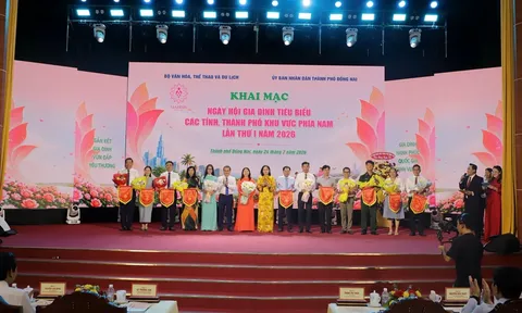 Khai mạc Ngày hội Gia đình tiêu biểu các tỉnh, thành phố khu vực phía Nam lần thứ I năm 2026: Vẫn đắp xây nếp nhà giữa dòng chảy hiện đại