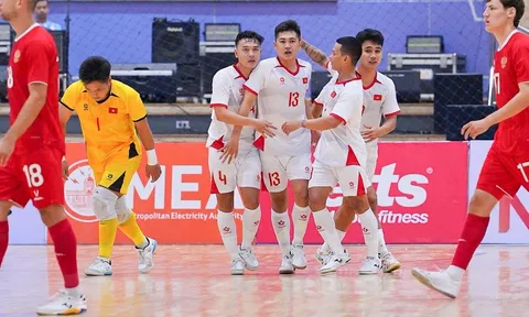 Đội tuyển futsal Việt Nam buộc đối thủ mạnh Nga phải chia điểm trong trận ra quân