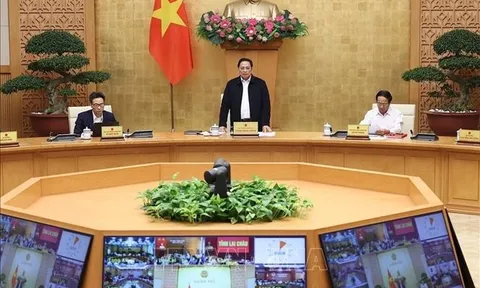 Thủ tướng chủ trì Hội nghị trực tuyến toàn quốc Chính phủ với các địa phương