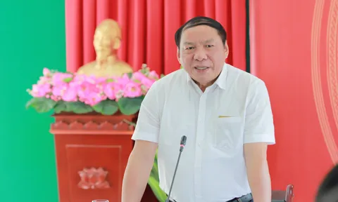 Bộ trưởng Nguyễn Văn Hùng làm việc với các đơn vị trực thuộc Bộ tại Cần Thơ