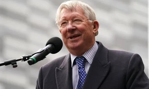 Tiết lộ thu nhập “khủng” của Alex Ferguson