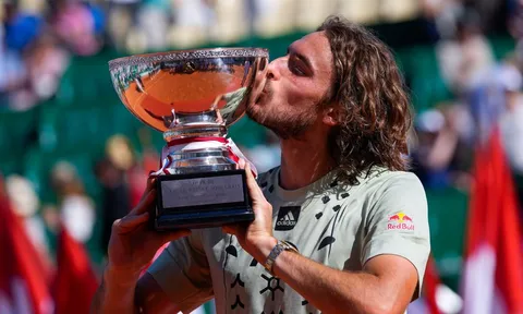 Stefanos Tsitsipas bảo vệ thành công ngôi vô địch Monte Carlo