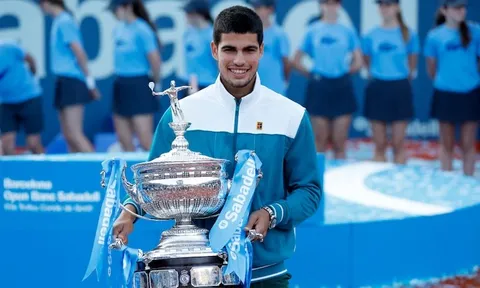 Alcaraz - tay vợt trẻ nhất lọt vào tốp 10 ATP kể từ Rafael Nadal năm 2005