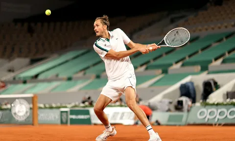Roland Garros không theo chân Wimbledon cấm các tay vợt Nga và Belarus