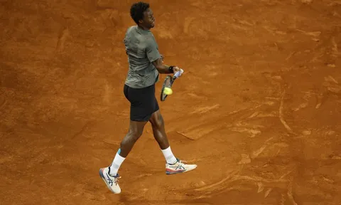 Monfils rút khỏi giải Roland Garros vì chấn thương