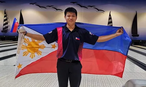 Huy chương vàng bowling Merwin Tan đưa hào quang trở lại với Philippines