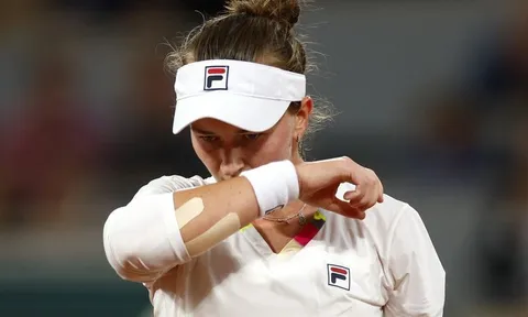  Roland Garros: Djokovic và Nadal thắng dễ, đương kim vô địch Krejcikova bị loại