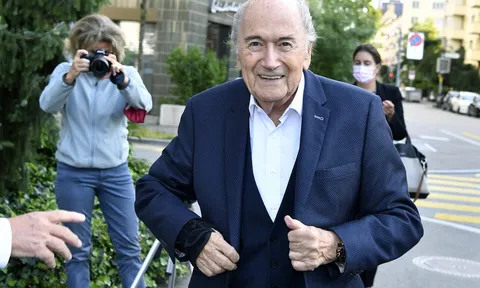 Blatter và Platini ra tòa vào ngày 8/6