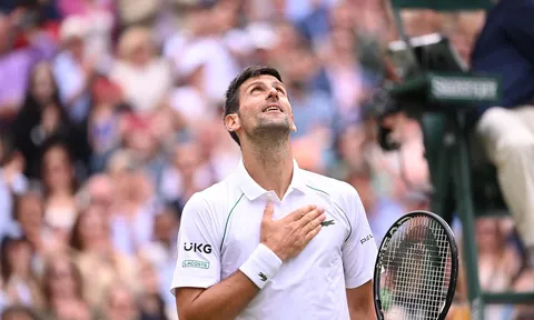 Djokovic chạm tay vào Grand Slam thứ 21