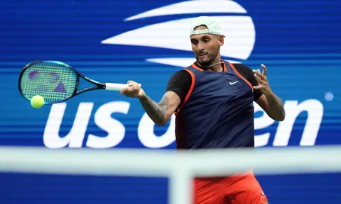 Giải Quần vợt Mỹ mở rộng: Kyrgios “quật đổ” Medvedev